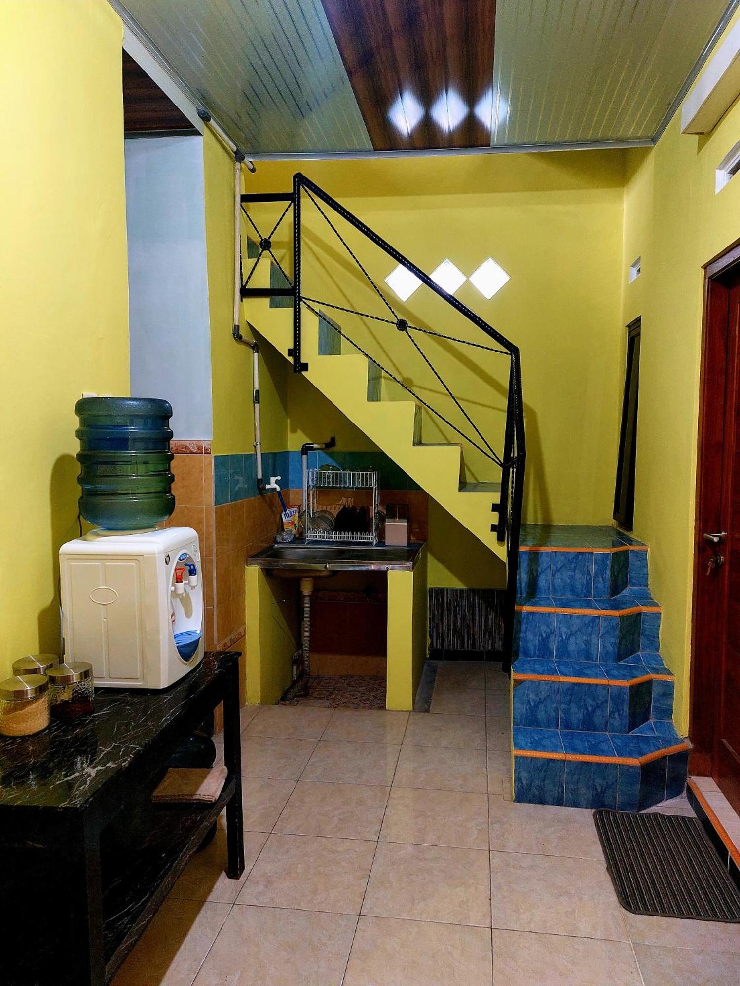 Griya Tugu Jogja Syariah Hotell Yogyakarta Exteriör bild